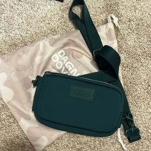 Green Dagne Dover Mara Phone Sling